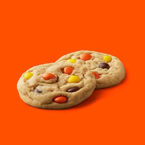 Reeses Pieces Peanut Butter In A Crunchy Shell, Candy Box, 4 Oz