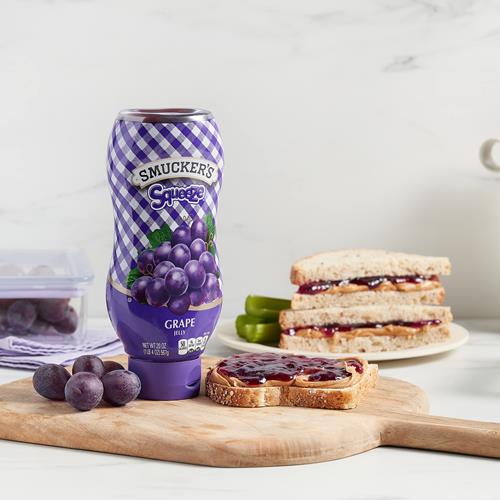 Smuckers Grape Squeezable Fruit Spread, 20 Ounces (Pack Of 1)