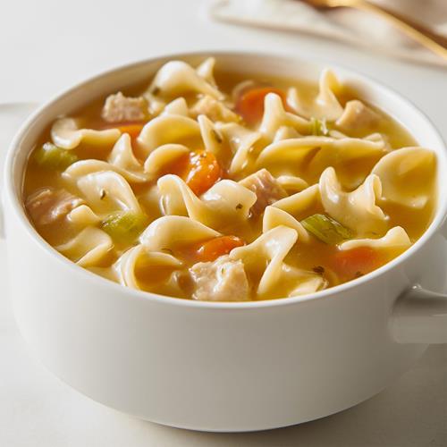 Progresso Traditional, 99% Fat Free Chicken Noodle Canned Soup, 19 Oz