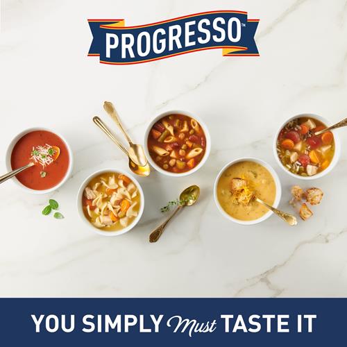 Progresso New England Clam Chowder Soup, Traditional Canned Soup, Gluten Free, 18.5 Oz