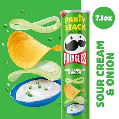 Pringles Potato Crisps Chips, Lunch Snacks, On-The-Go Snacks, Party Stack, Sour Cream And Onion, 7.1Oz Can (1 Can)