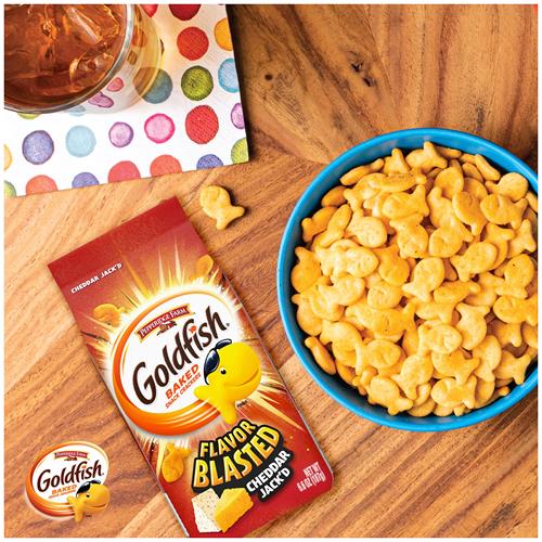 Goldfish Flavor Blasted Cheddar Jackd Crackers, Snack Crackers, 6.6 Oz Bag