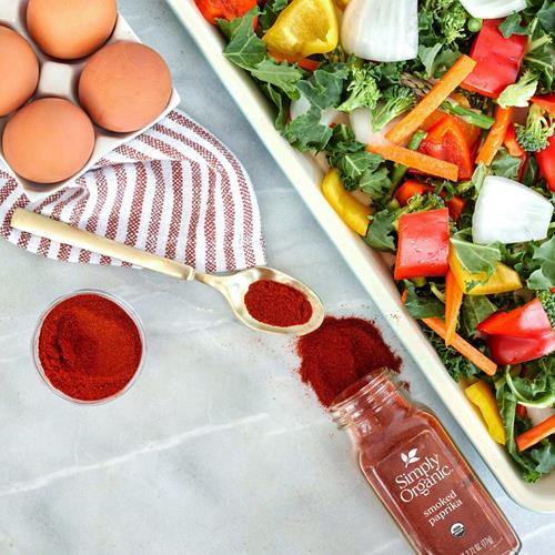 Simply Organic Smoked Paprika, 2.72 Ounce, Oak Wood Smoked & Ground Spanish Paprika, Deep Smokey Flavor, Kosher