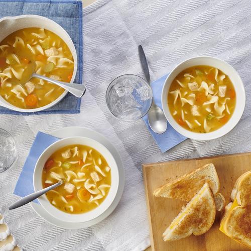 Progresso Traditional, 99% Fat Free Chicken Noodle Canned Soup, 19 Oz