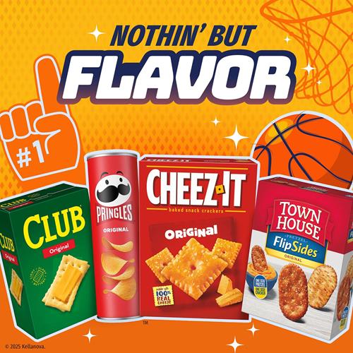Pringles Potato Crisps Chips, Lunch Snacks, On-The-Go Snacks, Cheddar And Sour Cream, 5.5Oz Can (One Can)