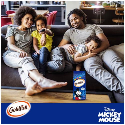Goldfish Disney Mickey Mouse Cheddar Crackers, Snack Crackers, 6.6 Oz Bag