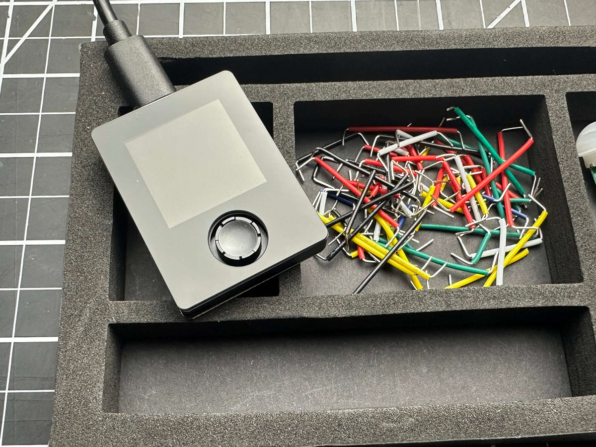 Make: Getting Started with Oxocard Connect - PDF