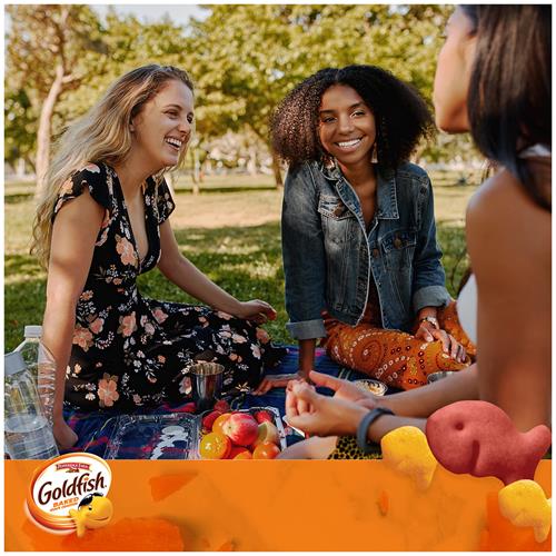 Goldfish Colors Cheddar Crackers, Snack Pack, 0.9 Oz, 9 Ct Multi-Pack Tray