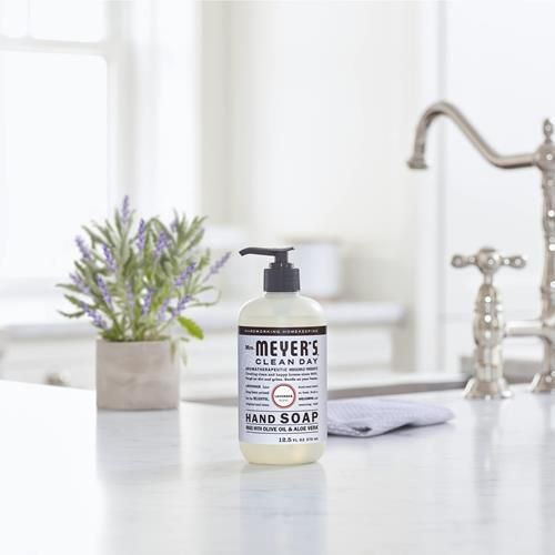 Mrs. Meyers Clean Day Hand Soap, Made With Essential Oils, Biodegradable Formula, Lavender, 12.5 Fl. Oz