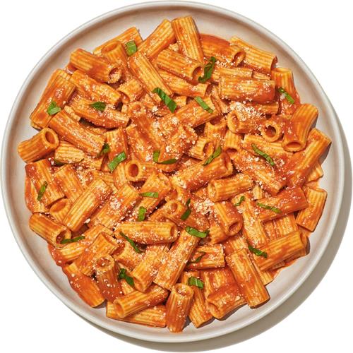 Banza Rigatoni Pasta From Chickpeas - Gluten Free, High Protein, And Lower Carb Protein Rigatoni Chickpea Pasta - 8Oz
