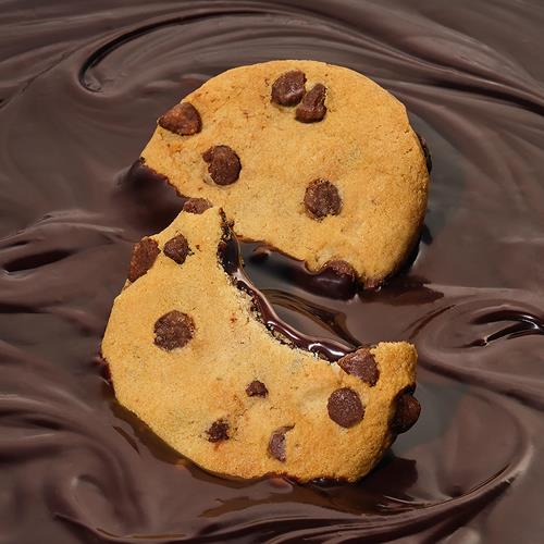 Chips Ahoy! Chewy Hersheys Fudge Filled Soft Chocolate Chip Cookies, Family Size, 14.85 Oz