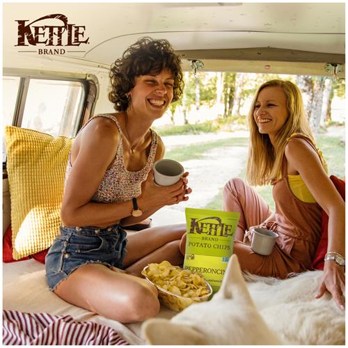 Kettle Brand Potato Chips Pepperoncini, 7.5 Oz