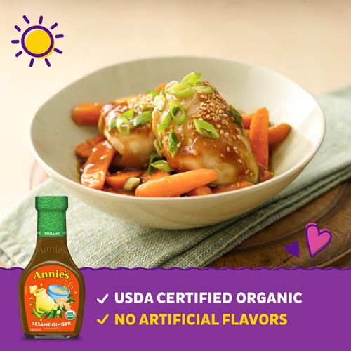 Annies Organic Sesame Ginger Vinaigrette Salad Dressing, 8 Fl Oz