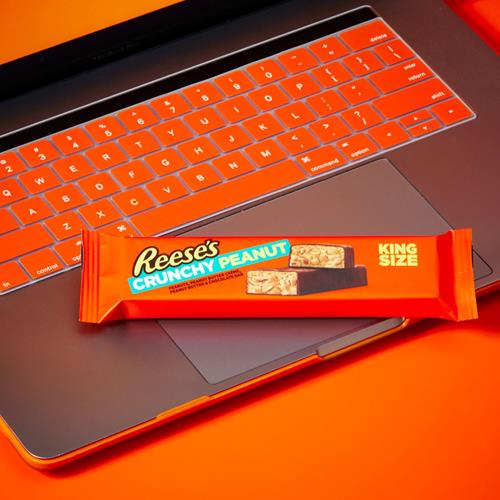 Reeses Crunchy Peanut Peanut Butter And Peanuts King Size, Candy Bar, 3.2 Oz