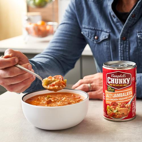 Campbell’S Chunky Soup, Jazzy Jambalaya With Chicken, Sausage And Ham Soup, 18.6 Oz Can