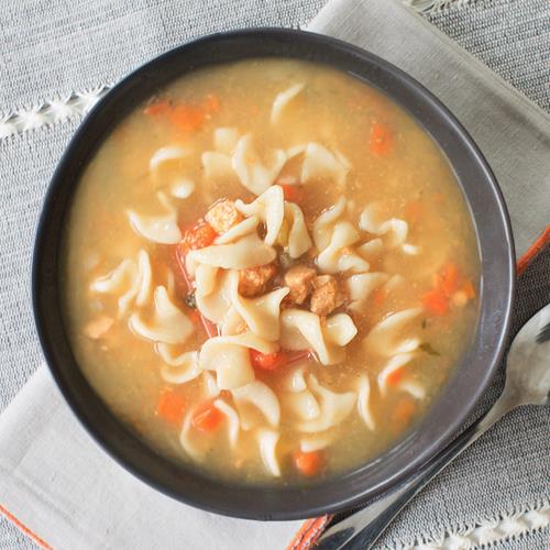 Annie’S Organic Chicken Noodle Canned Soup, Ready To Serve, 14 Oz