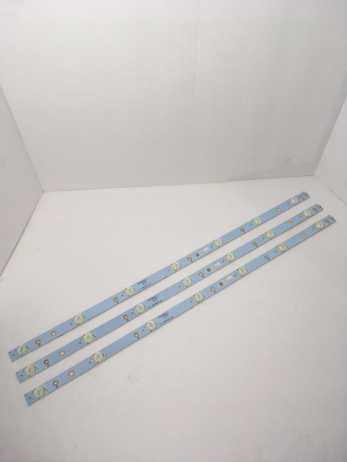 Vizio TPT315B5-EUJFFE REV:S1G Replacement LED Backlight Strips (3)