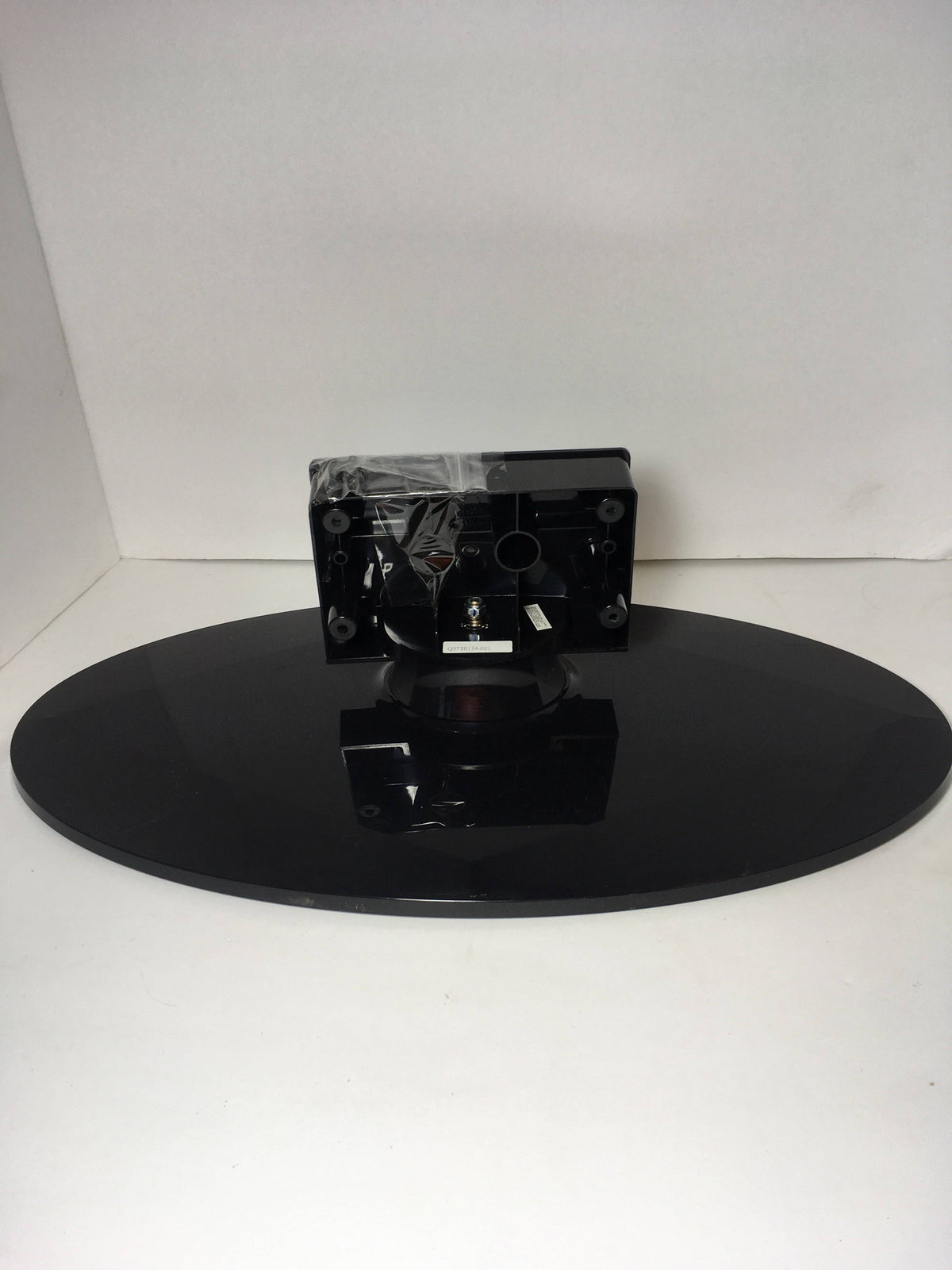Insignia NS-L32Q-10A Stand